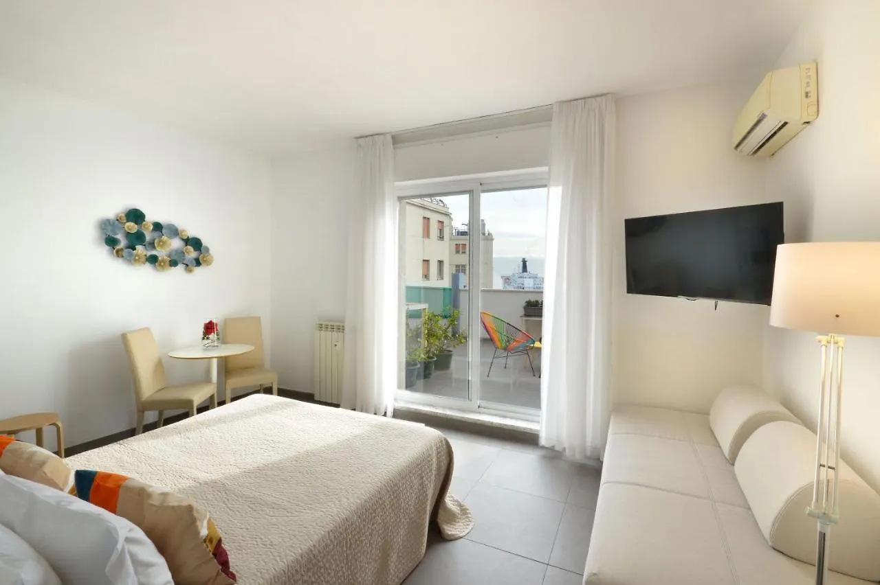 Bed & Breakfast La Locanda Dell'Arte-De Gasperi Naples Italy