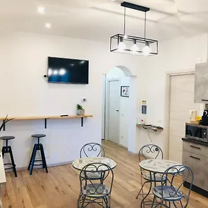 https://rial-maison.it-lombardy.com