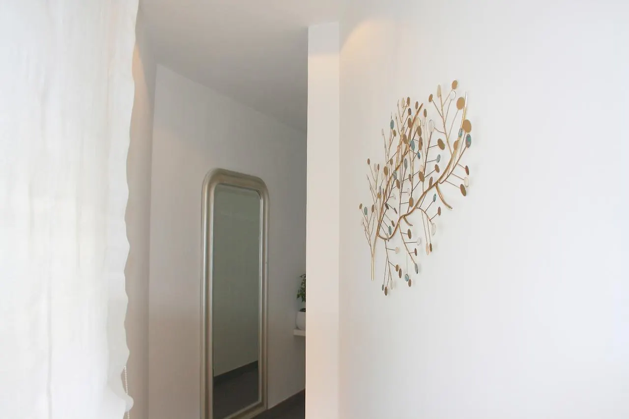 La Locanda Dell'Arte-De Gasperi Naples Italy