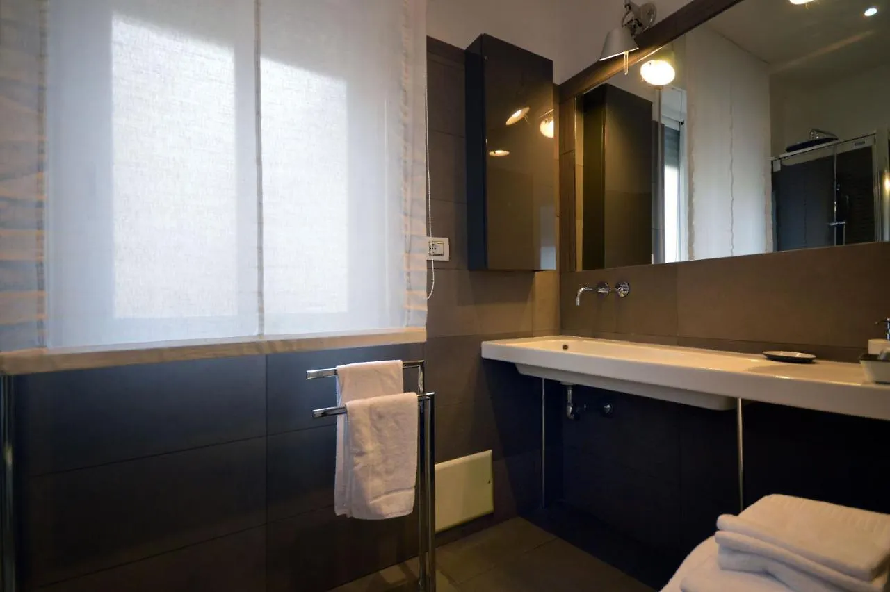 La Locanda Dell'Arte-De Gasperi Naples Bed & Breakfast